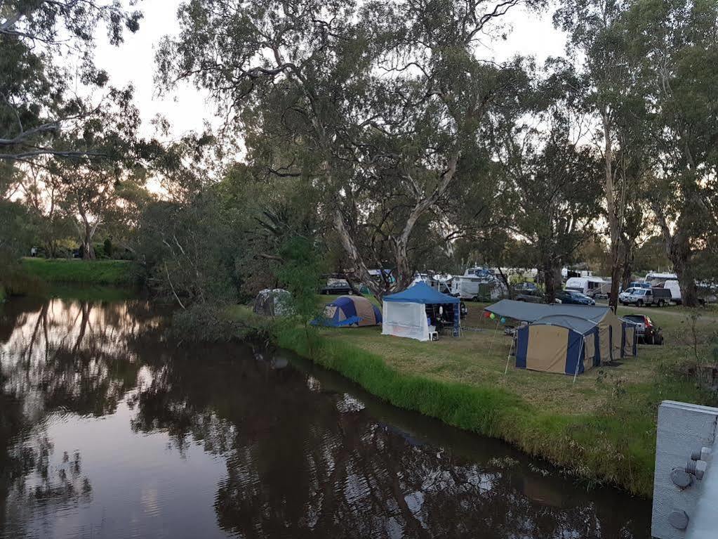 Euroa Caravan Park Hotell Exteriör bild