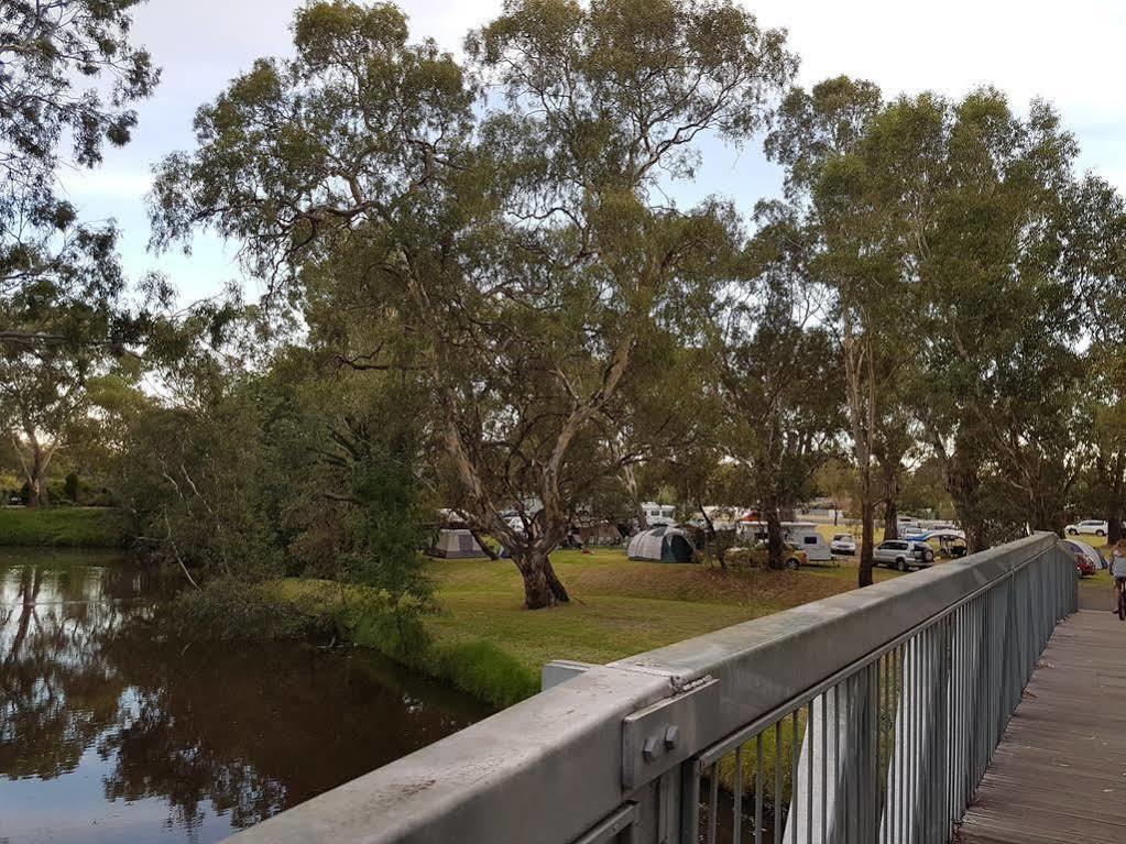 Euroa Caravan Park Hotell Exteriör bild